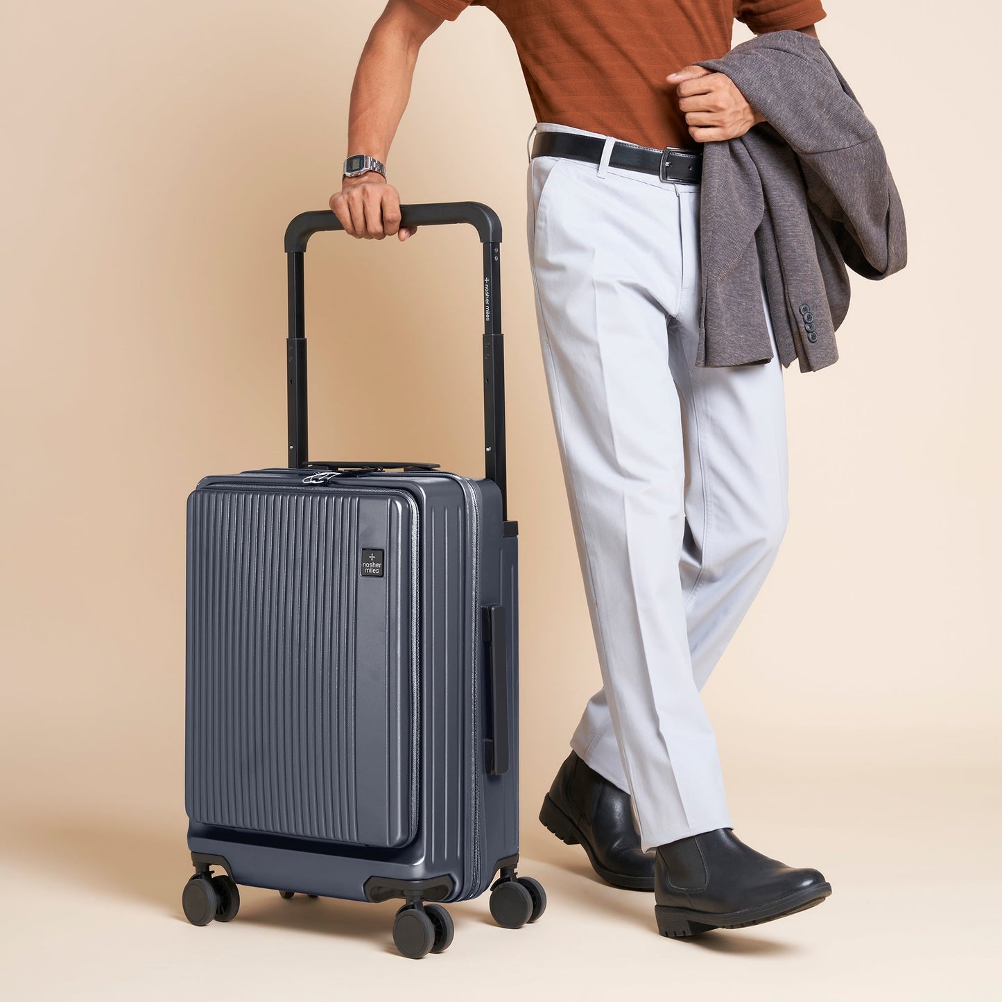 Nasher Miles Silicon Valley Hard-Sided Polycarbonate Cabin Wide Telescopic Handle 8 Spinner Wheels Luggage with Laptop Compartment Black 20 Inch |55Cm Trolley Bag