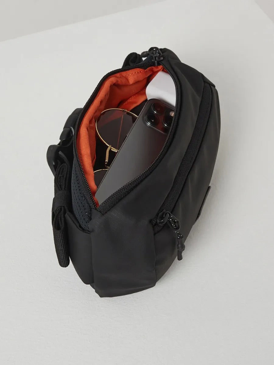 Large Travel Fanny Pack (Waist Pouch) - Black Wildcraft