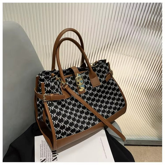 Versatile Women’s Shoulder Bag – Everyday Style & Comfort