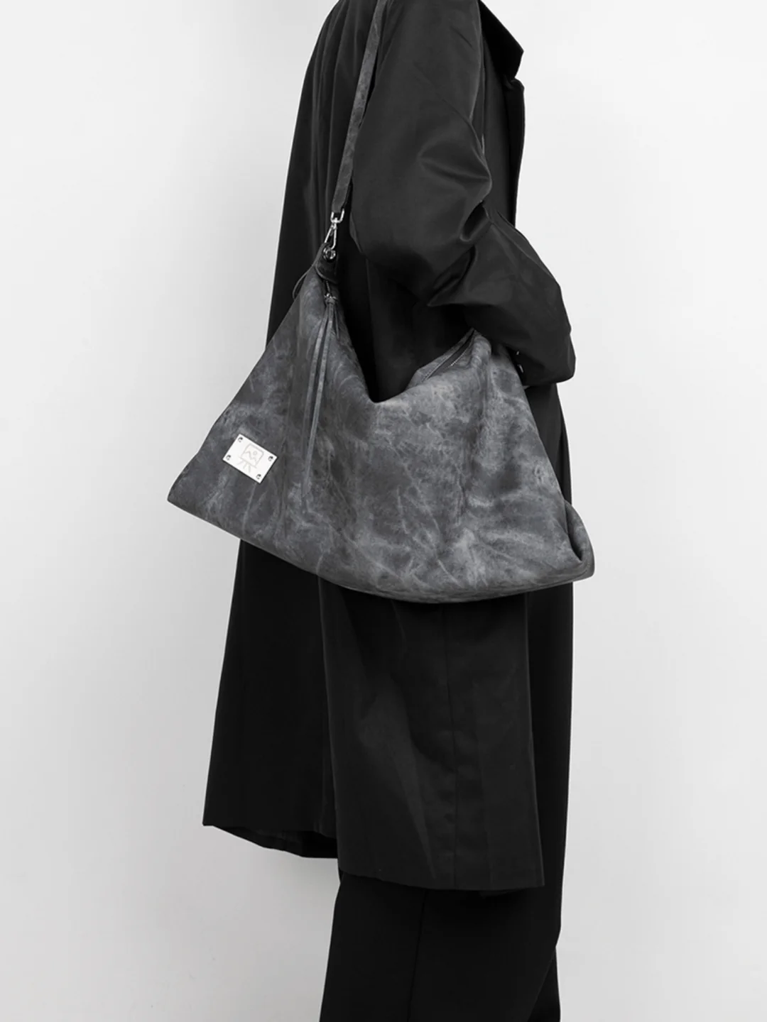 Grey Sling Bag – Minimal, Modern & Everyday Ready