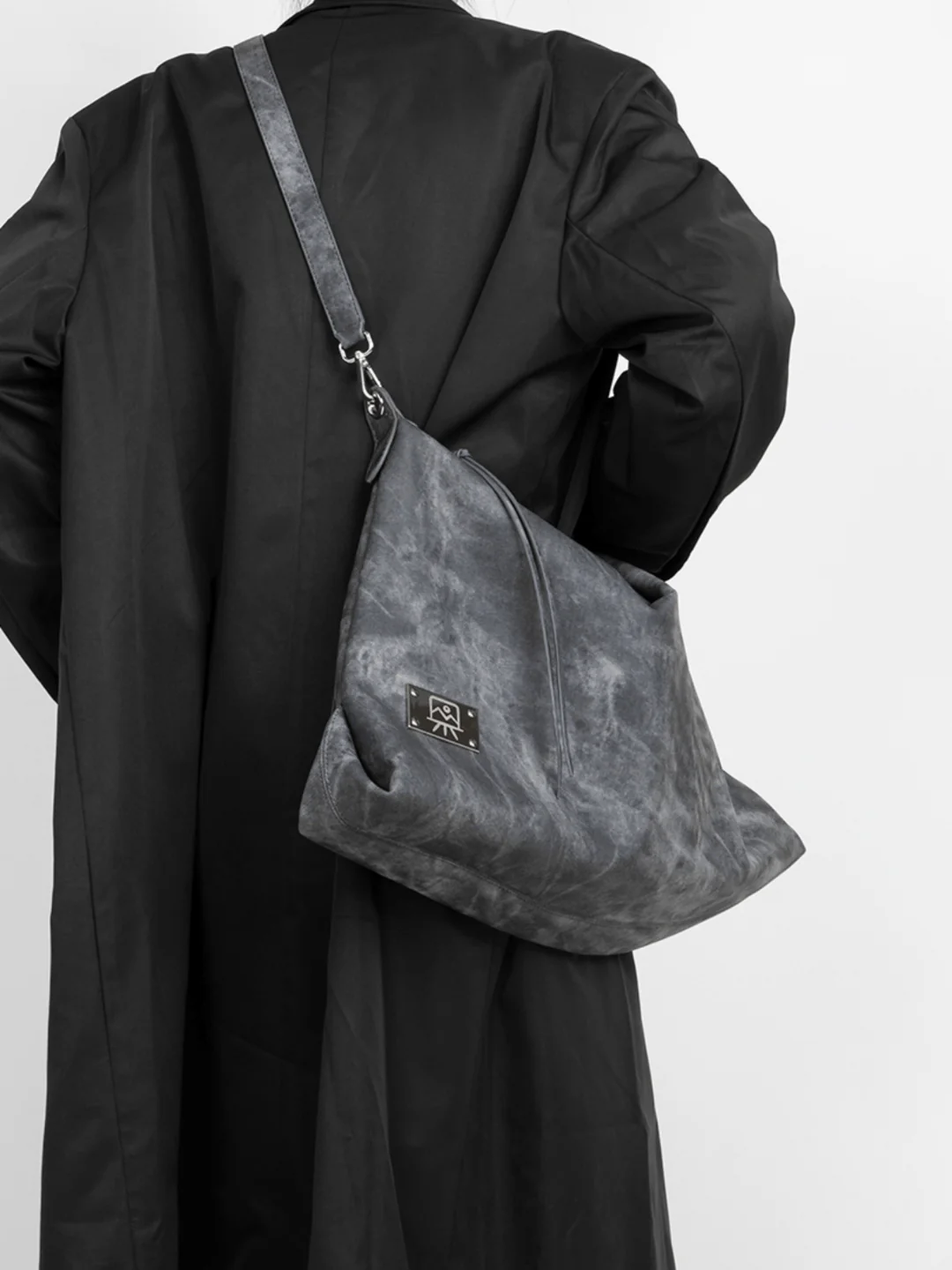 Grey Sling Bag – Minimal, Modern & Everyday Ready
